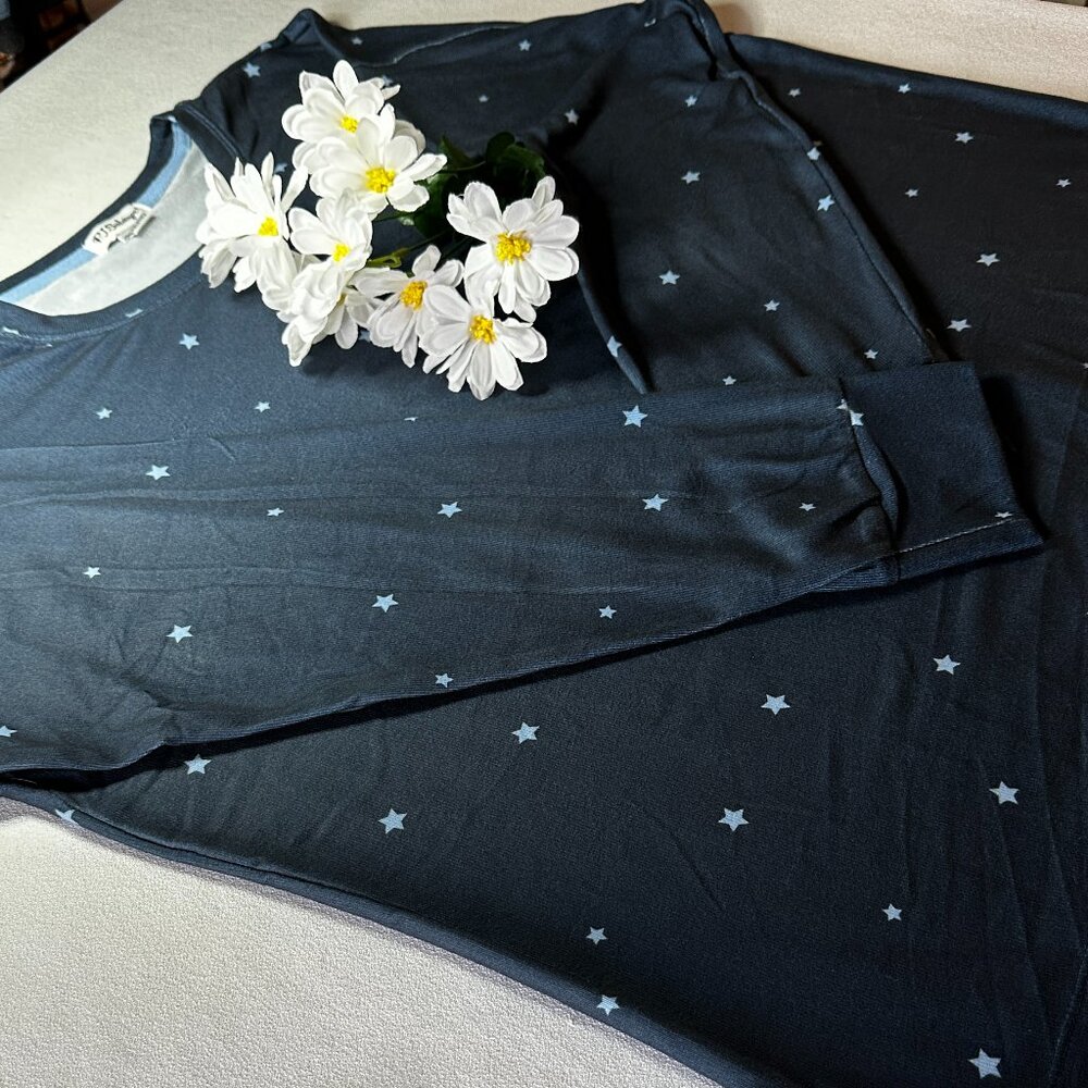 LAST CHANCE:  Women's P.J. Salvage 2 pc Pajamas Navy with stars Size xxl NWT